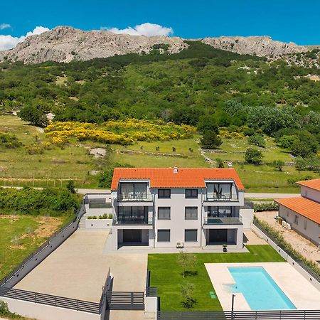 Poolside Apartments Anabella Baška Екстериор снимка