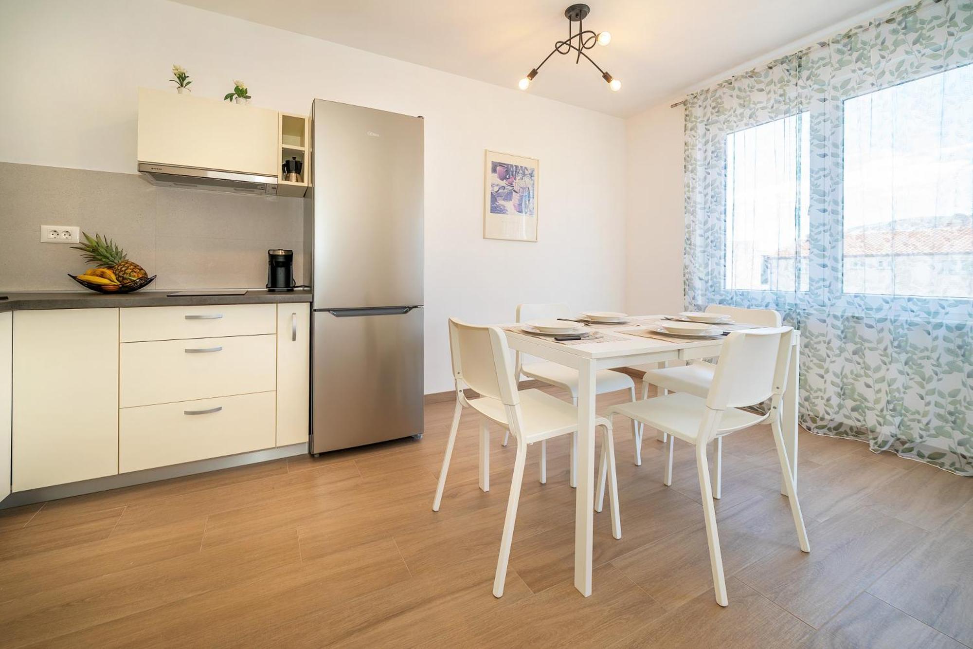Poolside Apartments Anabella Baška Екстериор снимка