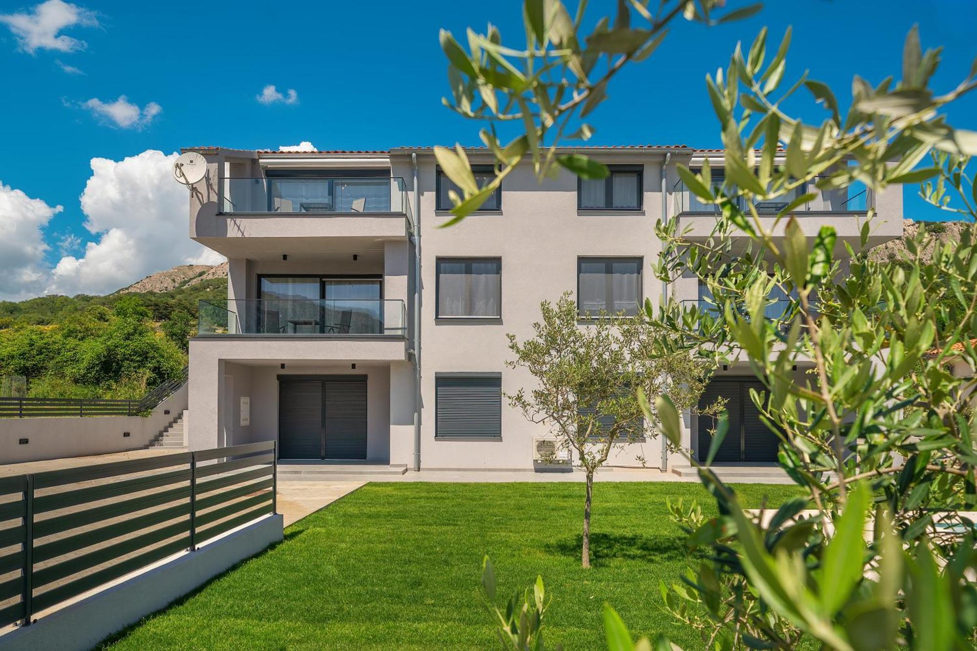 Poolside Apartments Anabella Baška Екстериор снимка