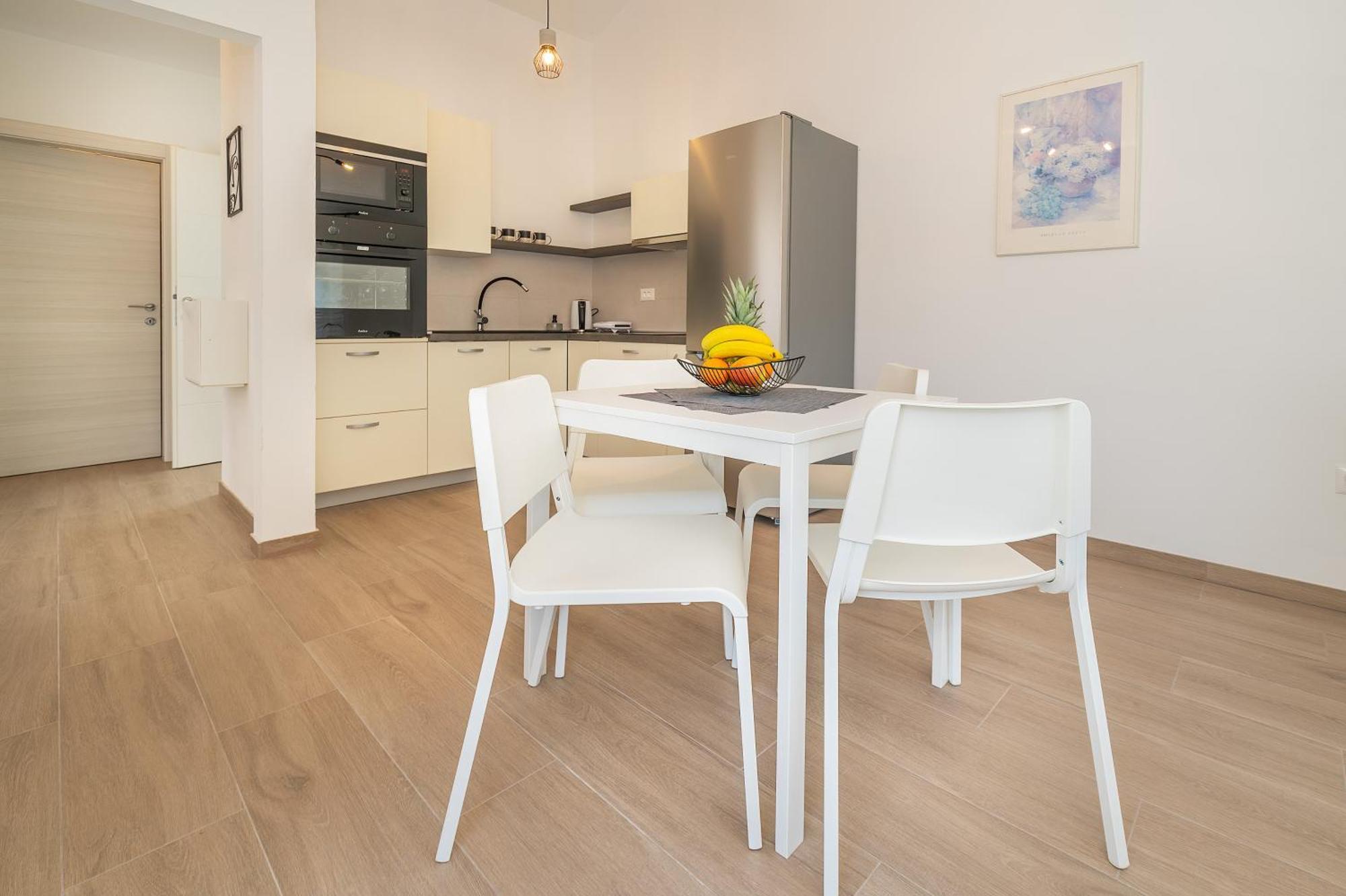 Poolside Apartments Anabella Baška Екстериор снимка