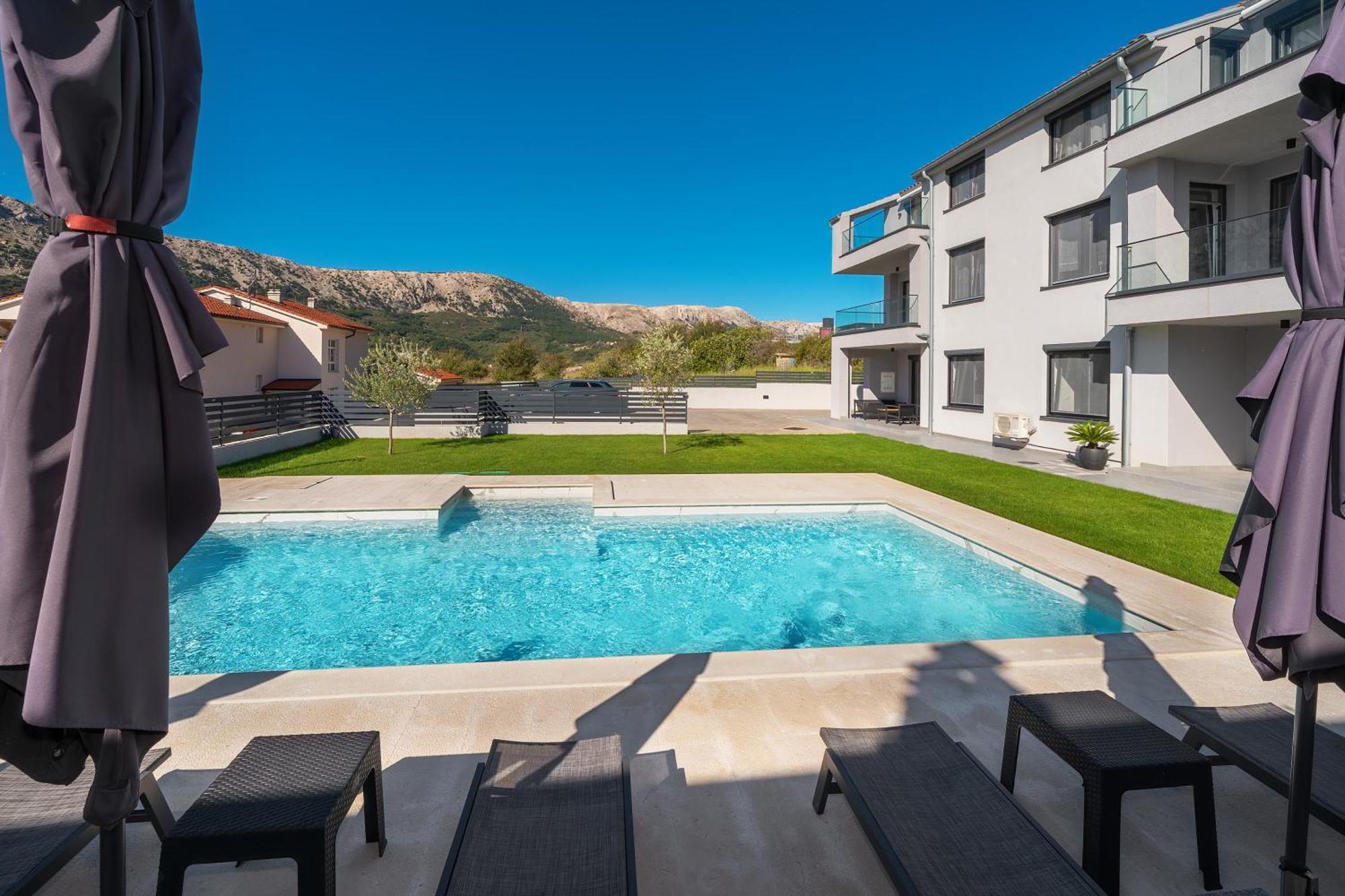 Poolside Apartments Anabella Baška Екстериор снимка